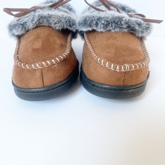 Dena Lives memory foam slippers - Picture 3 of 7